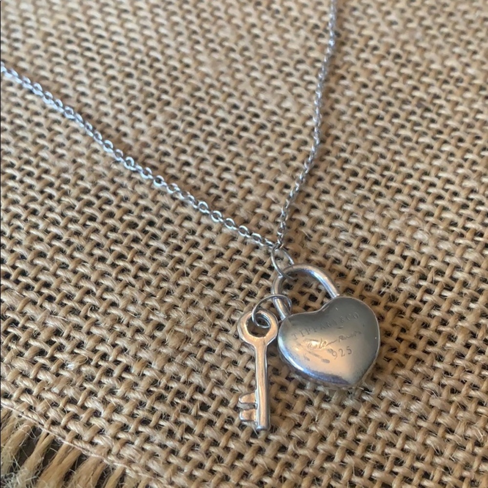 COPY - Tiffany & co silver heart & key necklace